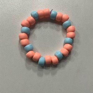 Cotton candy bead bracelet. One size.